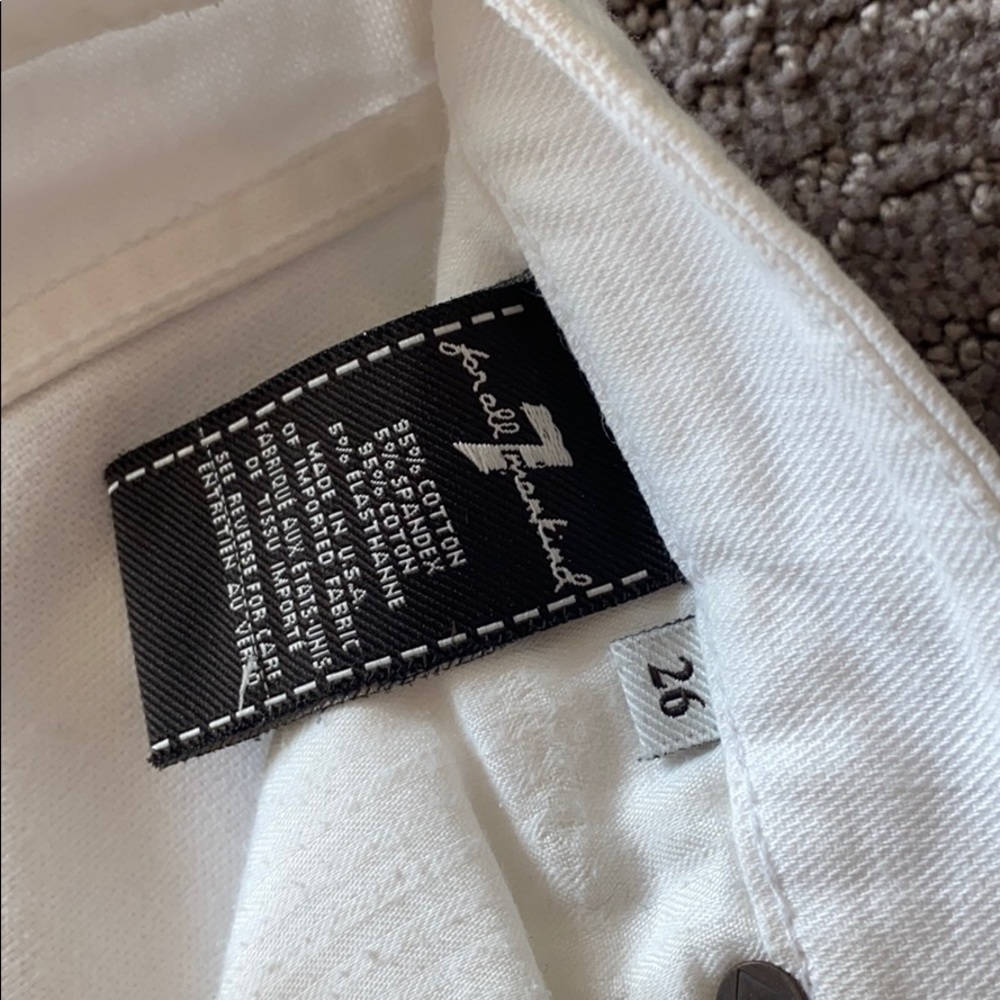 7 White Jeans - Picture 3 of 6